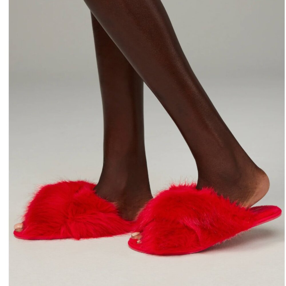 Savage X Fenty Faux Fur  Fluff'd Up Slippers